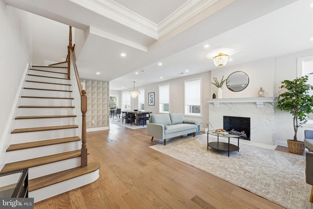 1524 ALLISON ST NW, Washington, DC 20011