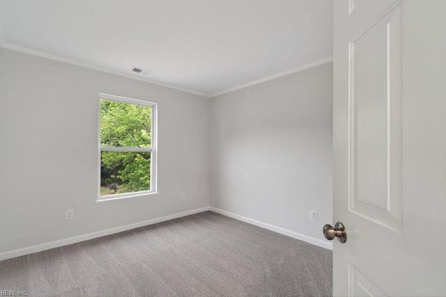 113 Low Ridge RD, Williamsburg, VA 23185