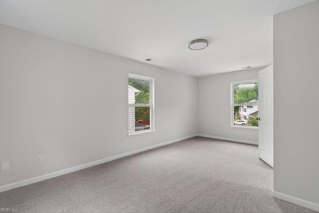 113 Low Ridge RD, Williamsburg, VA 23185