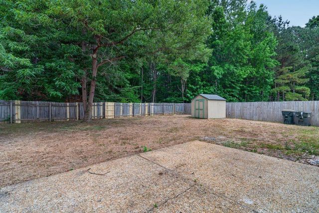 113 Low Ridge RD, Williamsburg, VA 23185