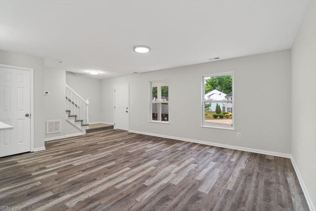 113 Low Ridge RD, Williamsburg, VA 23185