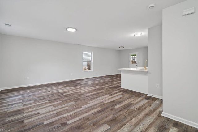 113 Low Ridge RD, Williamsburg, VA 23185