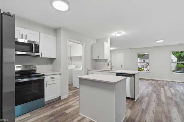 113 Low Ridge RD, Williamsburg, VA 23185