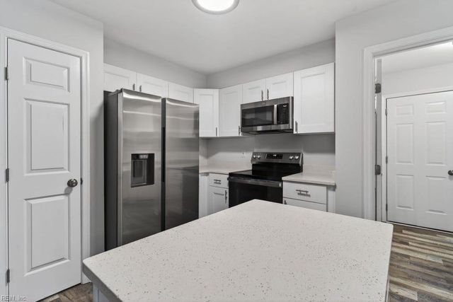 113 Low Ridge RD, Williamsburg, VA 23185