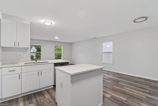113 Low Ridge RD, Williamsburg, VA 23185