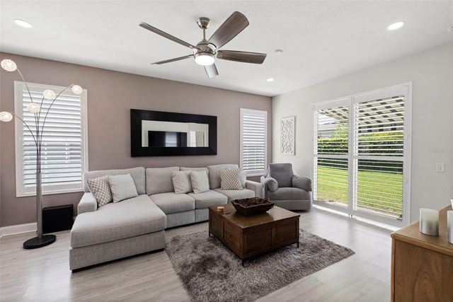 10818 ASHFORD OAKS DRIVE, Tampa, FL 33625