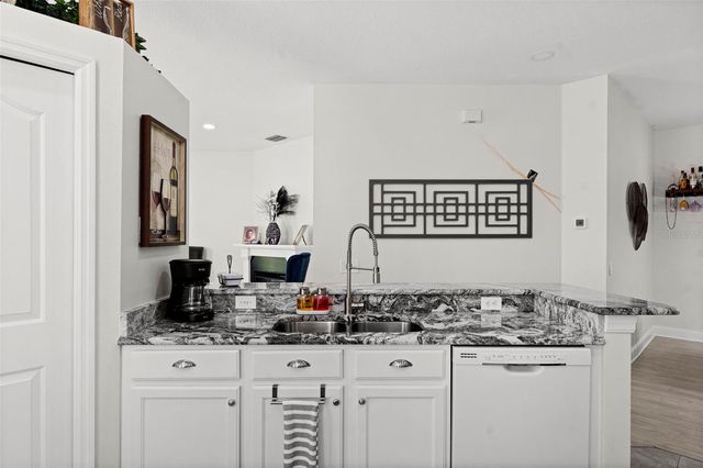 10818 ASHFORD OAKS DRIVE, Tampa, FL 33625