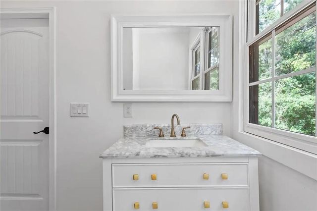 356 W Wieuca NE Road, Atlanta, GA 30342