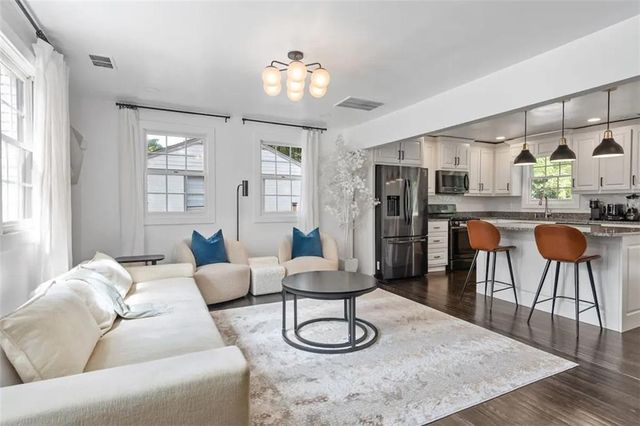 356 W Wieuca NE Road, Atlanta, GA 30342