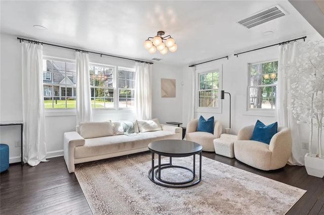 356 W Wieuca NE Road, Atlanta, GA 30342