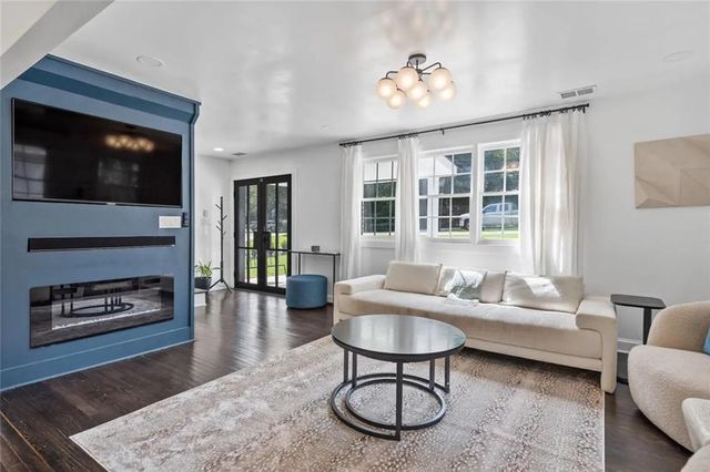 356 W Wieuca NE Road, Atlanta, GA 30342