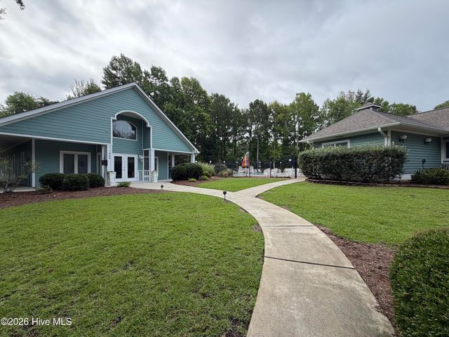 208 Whimbrel Way, Hampstead, NC 28443