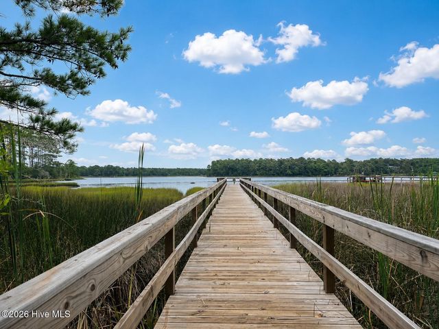 208 Whimbrel Way, Hampstead, NC 28443