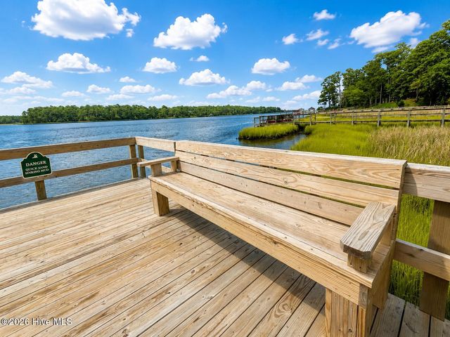 208 Whimbrel Way, Hampstead, NC 28443