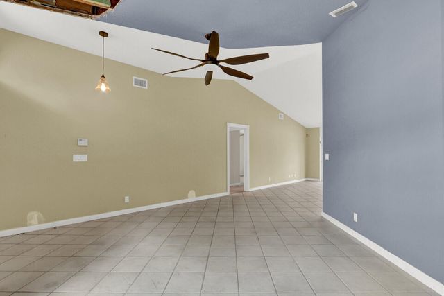 9335 SW Eagles Landing, Stuart, FL 34997