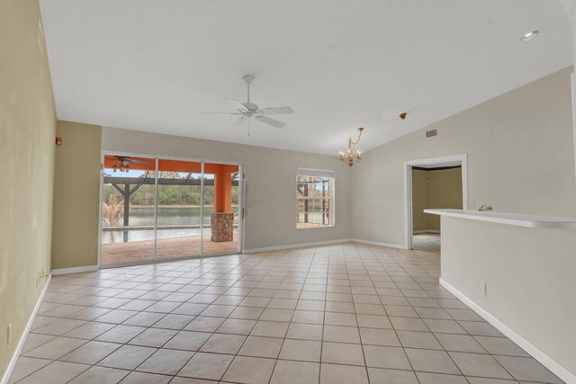 9335 SW Eagles Landing, Stuart, FL 34997