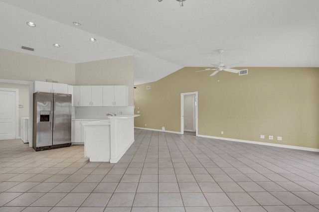 9335 SW Eagles Landing, Stuart, FL 34997