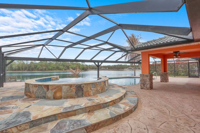 9335 SW Eagles Landing, Stuart, FL 34997