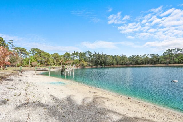 9335 SW Eagles Landing, Stuart, FL 34997