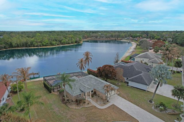 9335 SW Eagles Landing, Stuart, FL 34997