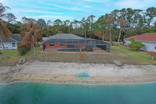 9335 SW Eagles Landing, Stuart, FL 34997