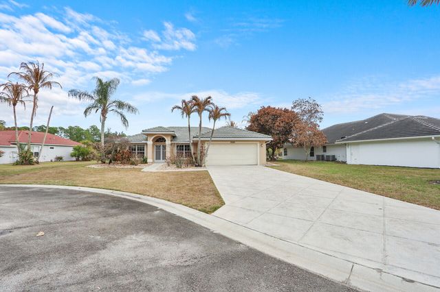 9335 SW Eagles Landing, Stuart, FL 34997