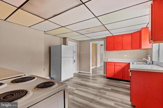 110 BOSLER AVE, Lemoyne, PA 17043