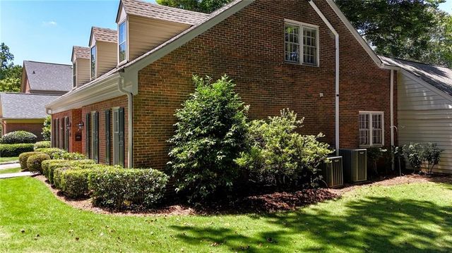 1809 Bedfordshire Drive, Decatur, GA 30033