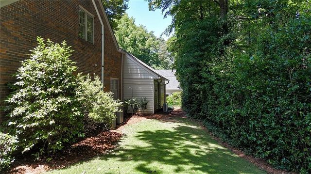 1809 Bedfordshire Drive, Decatur, GA 30033