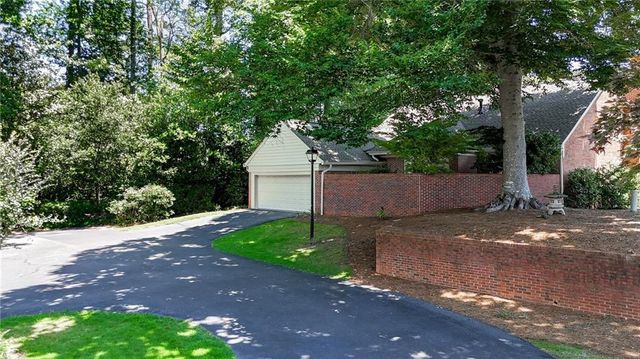 1809 Bedfordshire Drive, Decatur, GA 30033