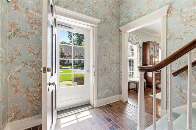 1809 Bedfordshire Drive, Decatur, GA 30033