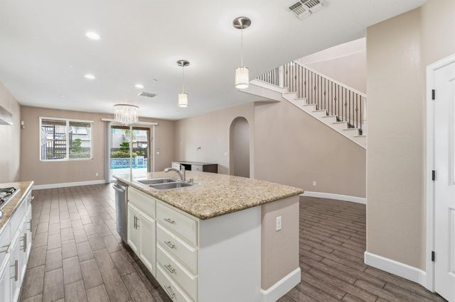 2977 Twinberry Avenue, Clovis, CA 93619
