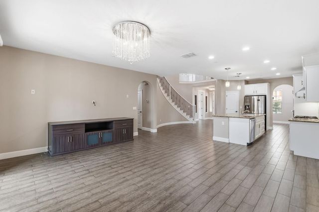 2977 Twinberry Avenue, Clovis, CA 93619