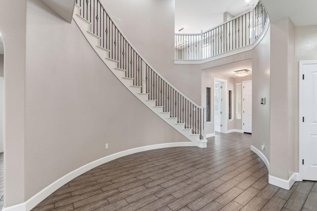 2977 Twinberry Avenue, Clovis, CA 93619