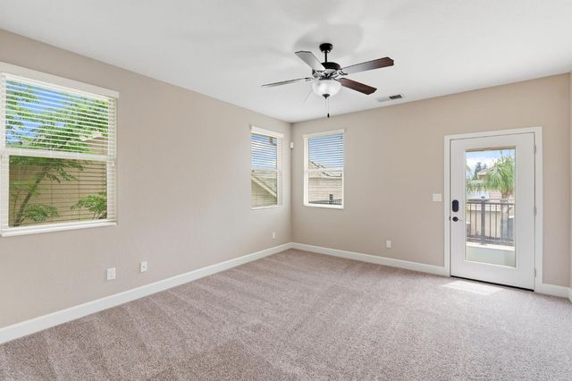 2977 Twinberry Avenue, Clovis, CA 93619