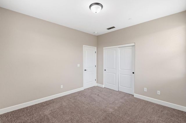 2977 Twinberry Avenue, Clovis, CA 93619
