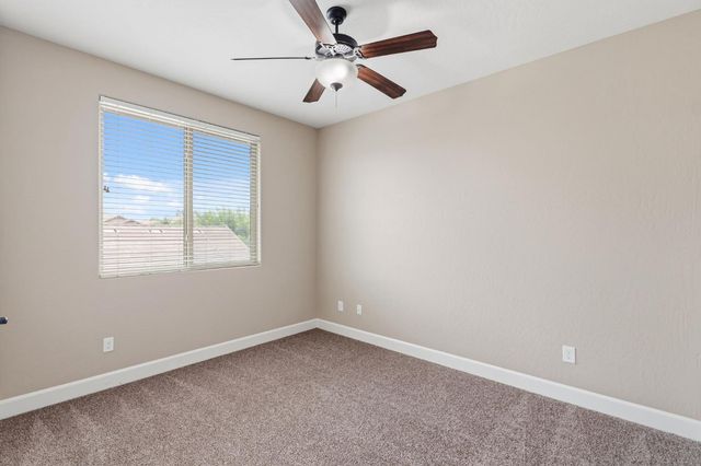 2977 Twinberry Avenue, Clovis, CA 93619