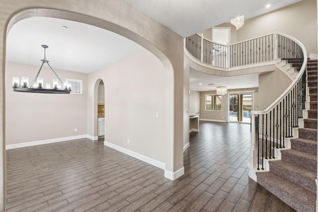 2977 Twinberry Avenue, Clovis, CA 93619