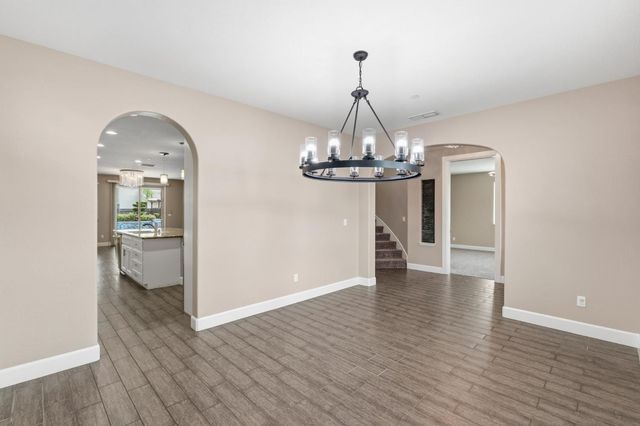 2977 Twinberry Avenue, Clovis, CA 93619