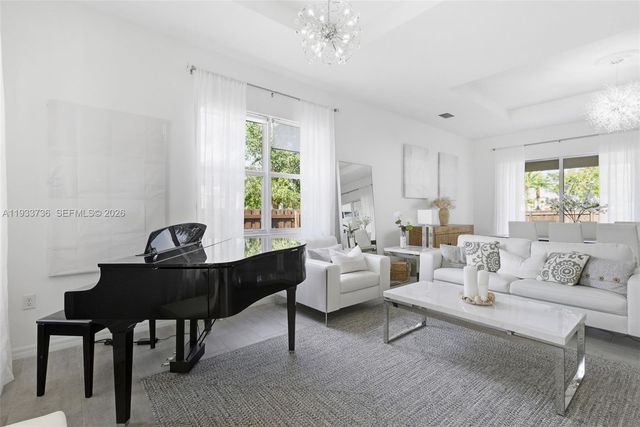 15293 SW 176th Ter 15293, Miami, FL 33187