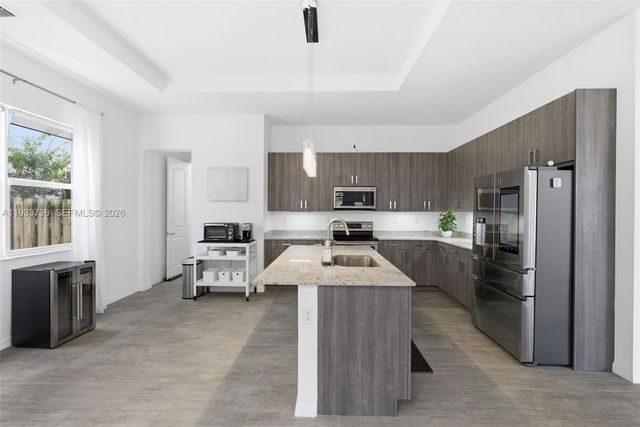 15293 SW 176th Ter 15293, Miami, FL 33187