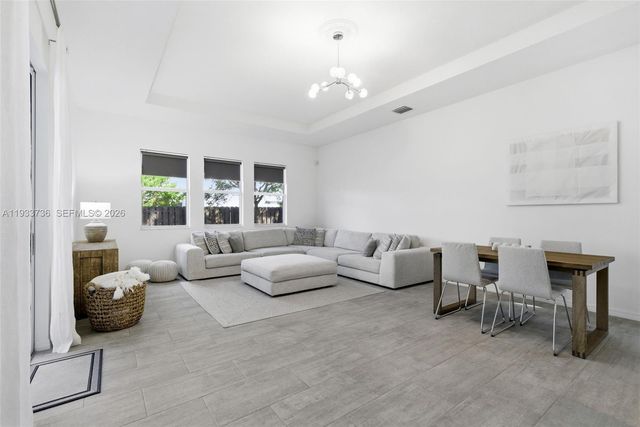 15293 SW 176th Ter 15293, Miami, FL 33187