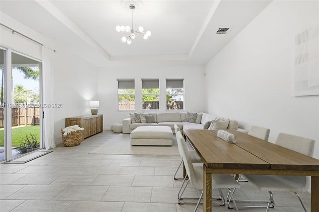 15293 SW 176th Ter 15293, Miami, FL 33187