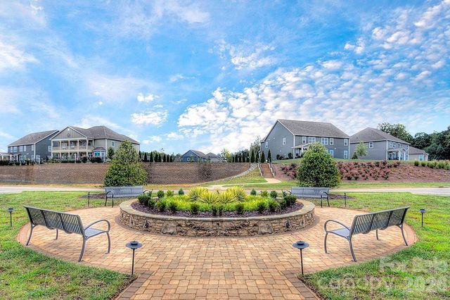 122 Boatwright Lane, Mooresville, NC 28117