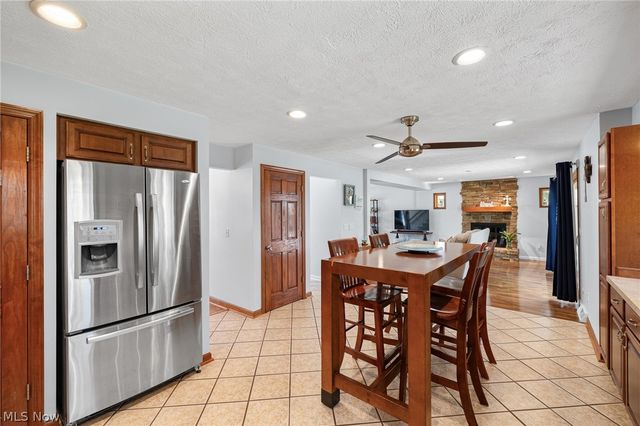 27446 Benwood Circle, North Olmsted, OH 44070