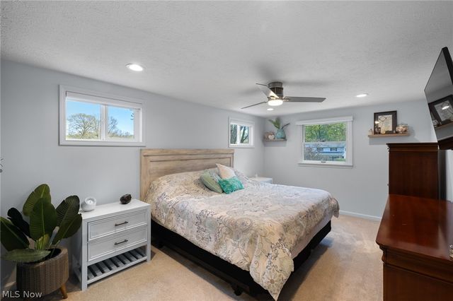 27446 Benwood Circle, North Olmsted, OH 44070