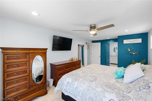 27446 Benwood Circle, North Olmsted, OH 44070