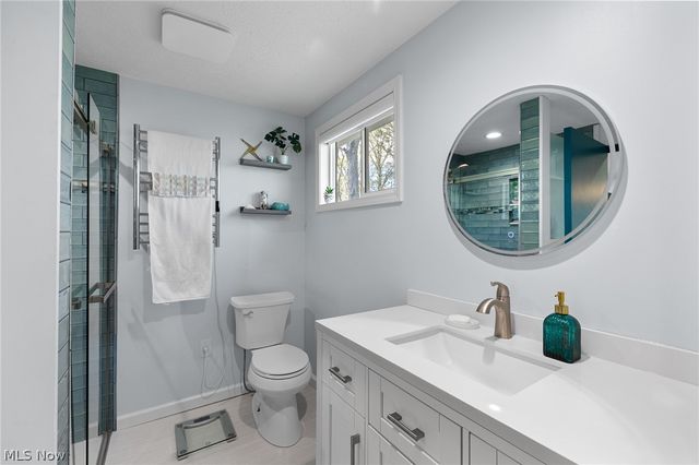 27446 Benwood Circle, North Olmsted, OH 44070