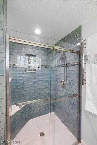 27446 Benwood Circle, North Olmsted, OH 44070