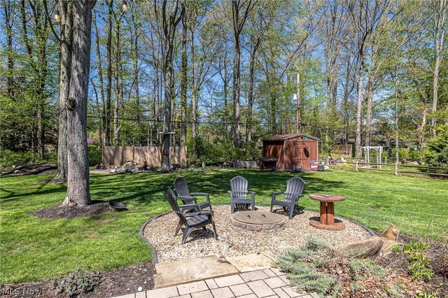 27446 Benwood Circle, North Olmsted, OH 44070
